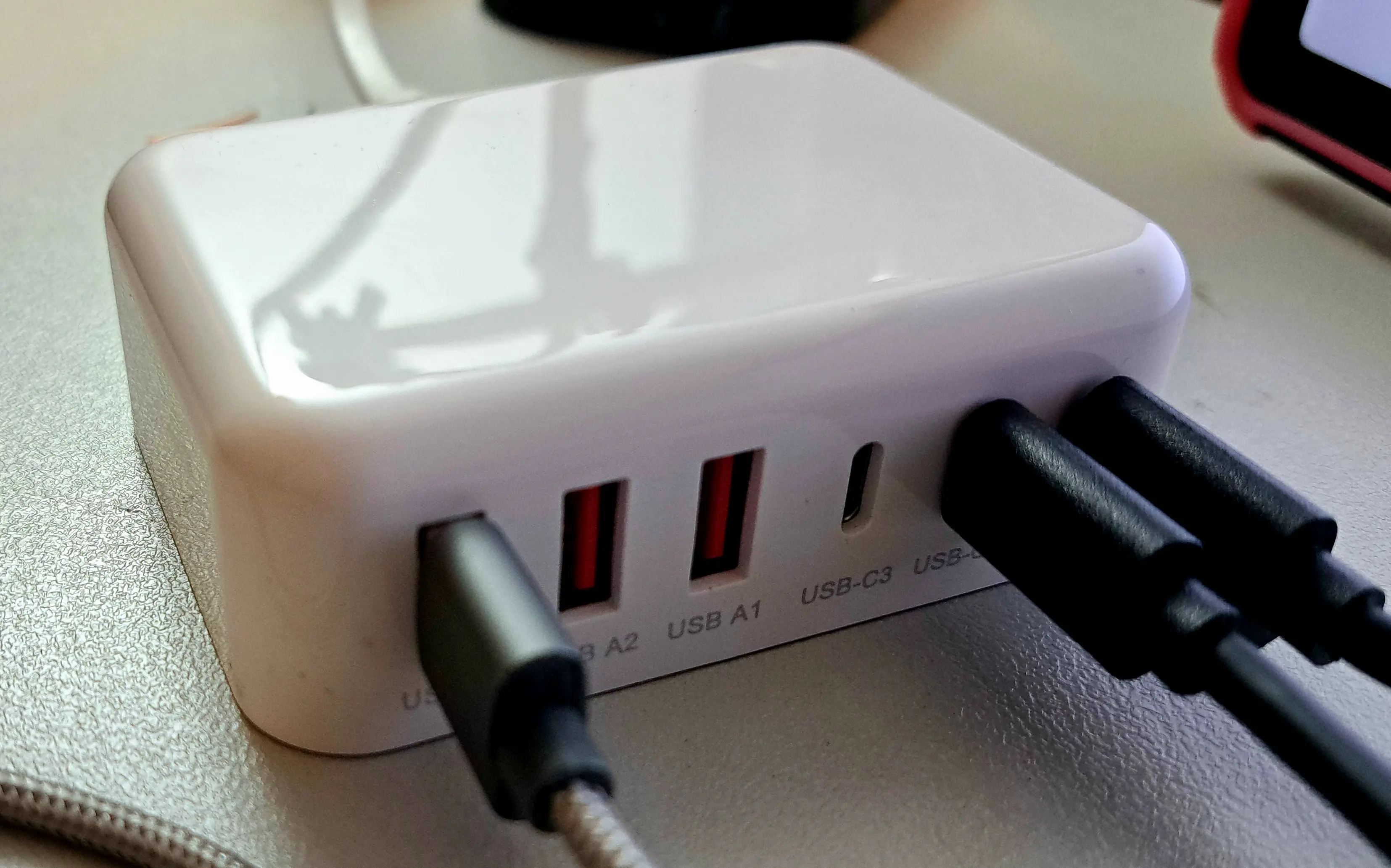 A very low cost GaN charger for your bench.