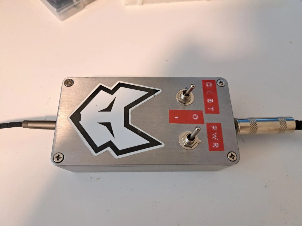 Efficient Guitar Preamp Build: Low Power CMOS Design on a Tiny&nbsp;PCB