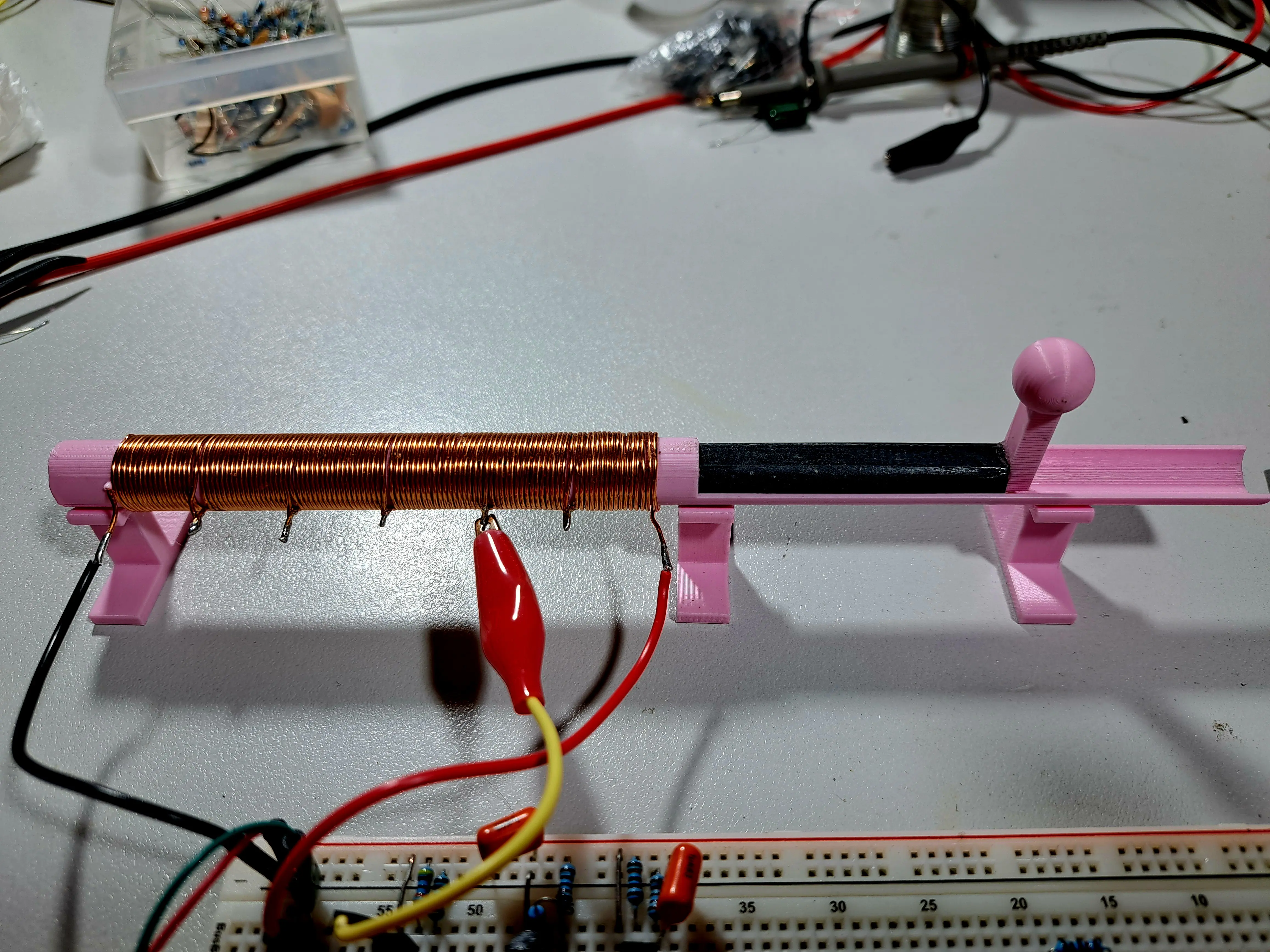 A very low cost DIY TRF AM Radio